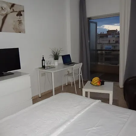 מלון Carlos I 2*