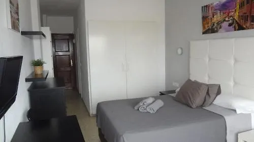 Carlos I 2* טורמולינוס